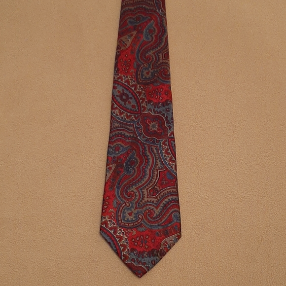 Neck Tie - Picture 2 of 4